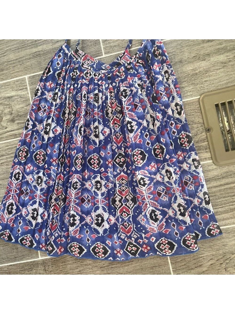 Hollister spaghetti strap summer shirt